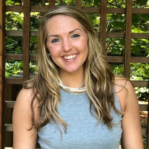 Meet your Posher, Alexis